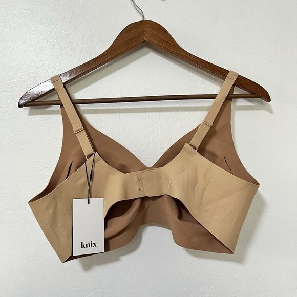 Knix Revolution Padded V Neck Bra Size XL+ Tan Warm Sand Stretch Comfy NEW - Picture 2 of 5